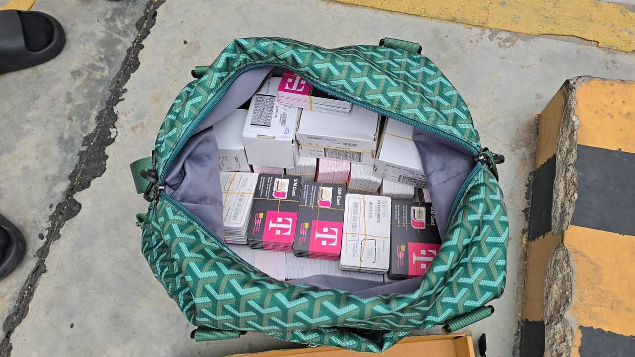 柬埔寨章卡蒙区查获近2万张诈骗用SIM卡