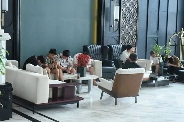 老挝公安部清查4处涉诈据点控制30人