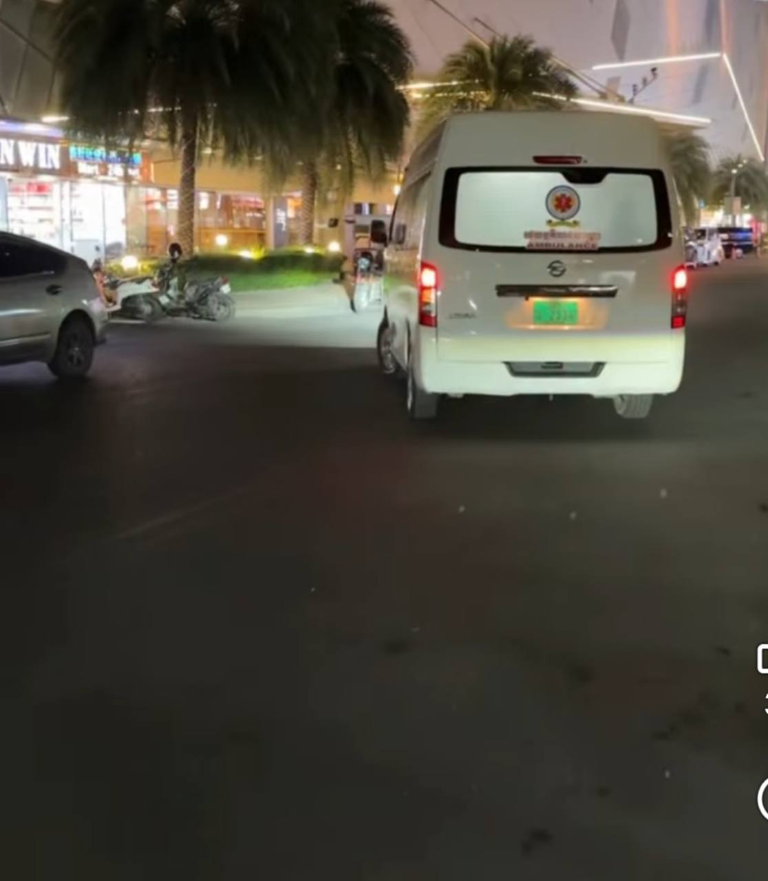 一名越南籍女子从🇰🇭金边钻石岛(Koh Pich)THE PEAK大楼48层跳下…
