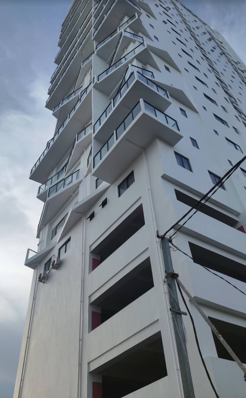 西港Air Apartments大楼遭警方突击检查