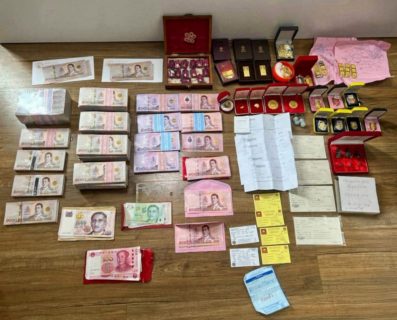 泰国破获借宗教敛财大案 查获数亿泰铢现金黄金