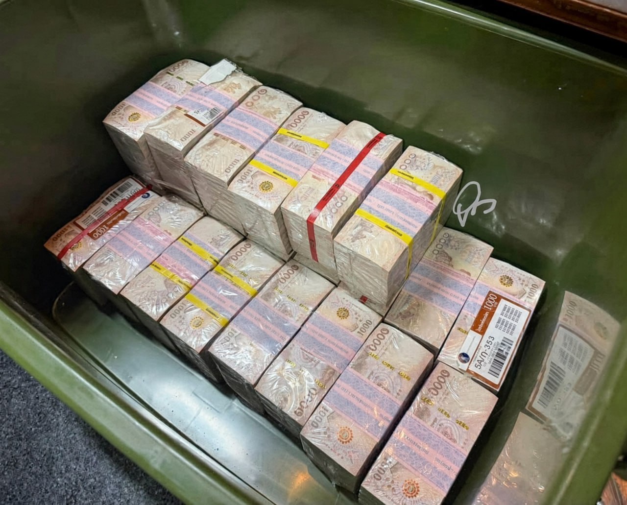 泰国破获借宗教敛财大案 查获数亿泰铢现金黄金