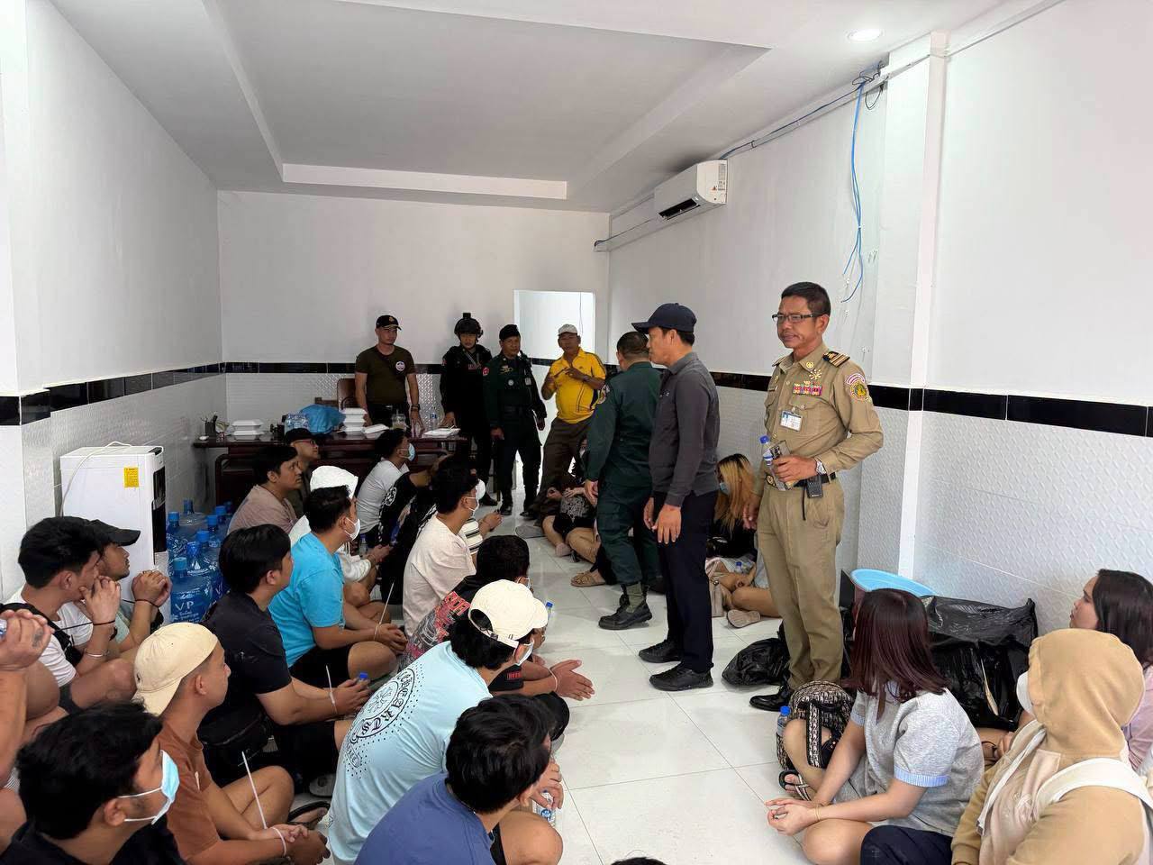 波贝警方破获网络诈骗案37名印尼籍人员被捕