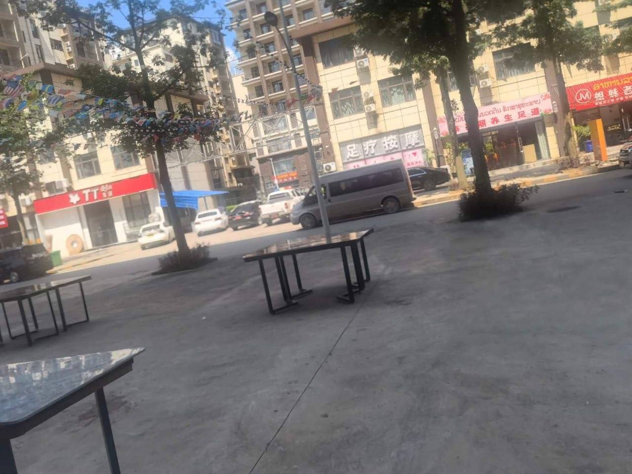 老挝特区彩云之南被警察突击检查
