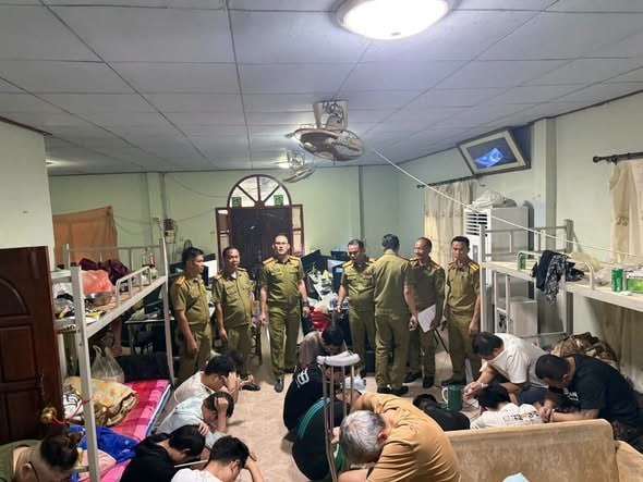 老挝占巴塞警方捣毁疑似网络诈骗窝点,22名中国籍人员被控制