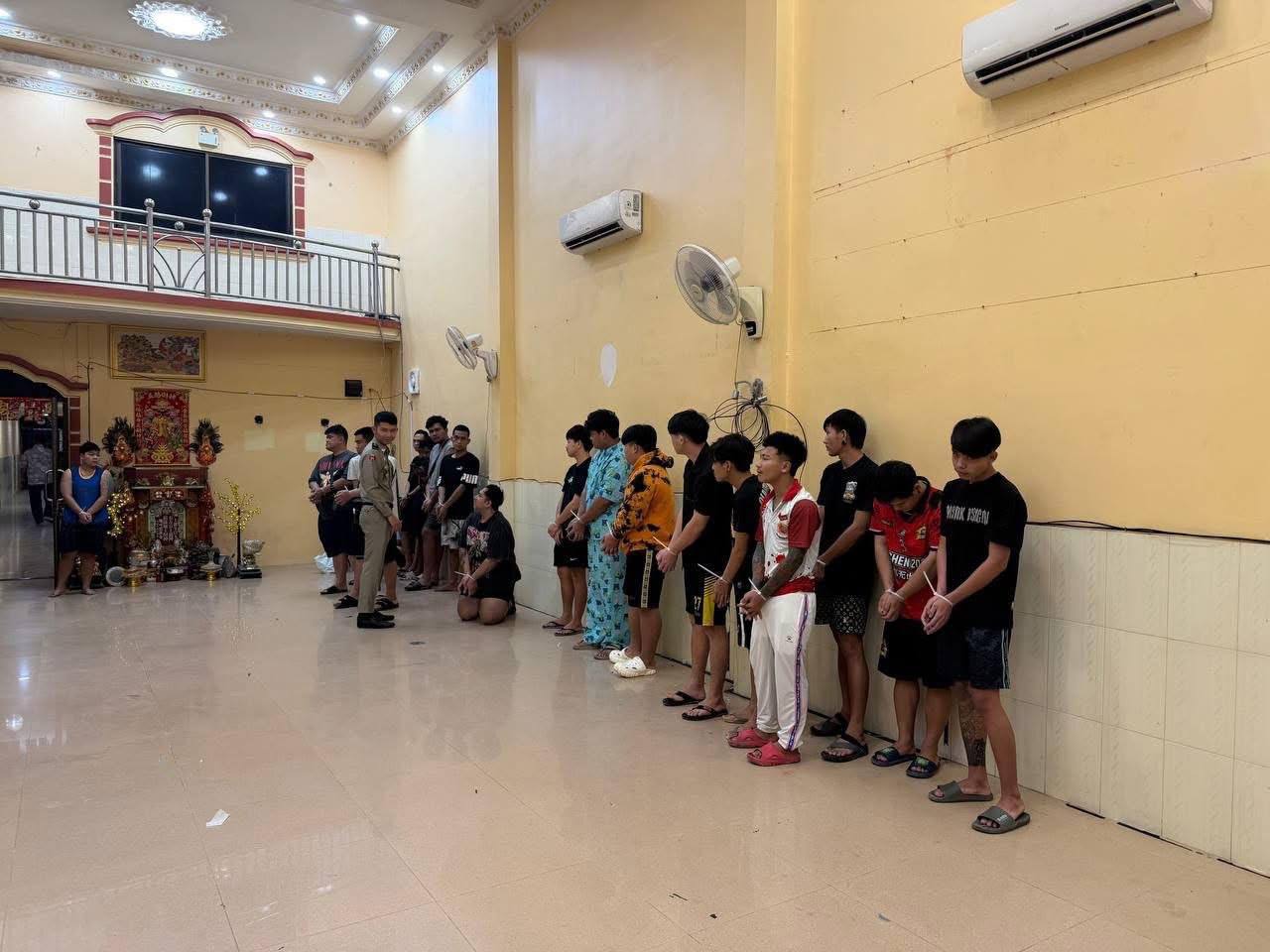 班迭棉吉省联合执法部门于8月21日在波贝市奥秋洛分区卡巴斯比安1村查处两处涉嫌为…