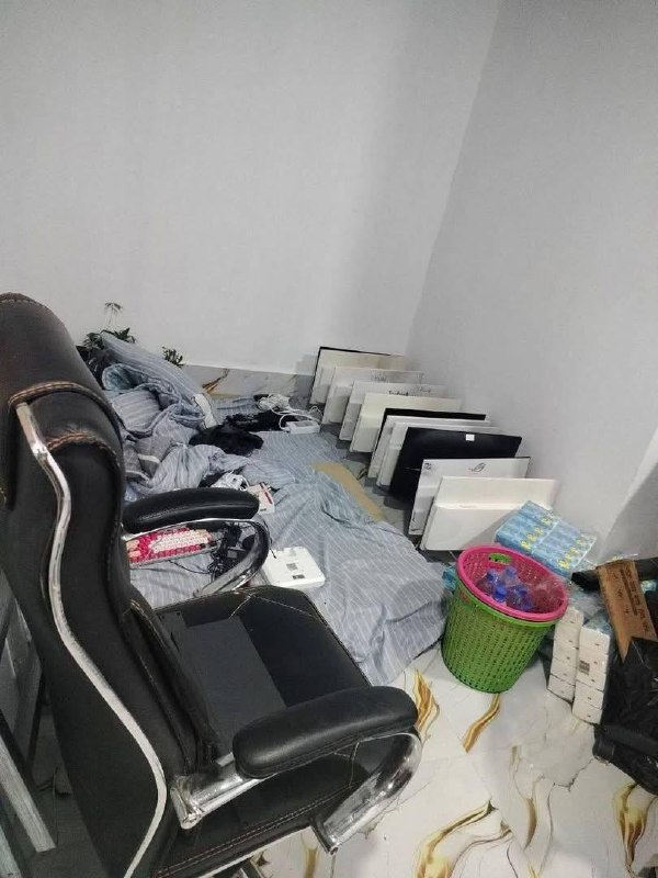 班迭棉吉省联合执法部门于8月21日在波贝市奥秋洛分区卡巴斯比安1村查处两处涉嫌为…