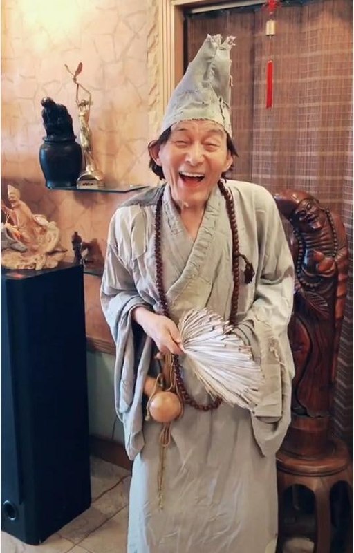 中国国家话剧院一级演员、表演艺术家游本昌因病于当日清晨在北京逝世,享年91岁。游…
