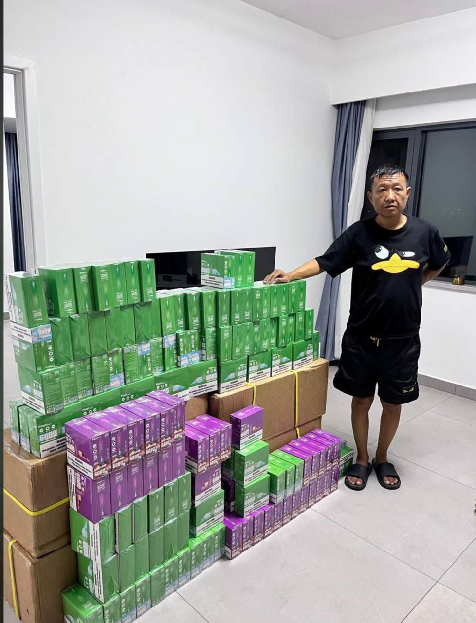 老挝公安部专项打击工作组于9月21日至22日在万象市西萨塔纳县开展行动，捣毁5处…