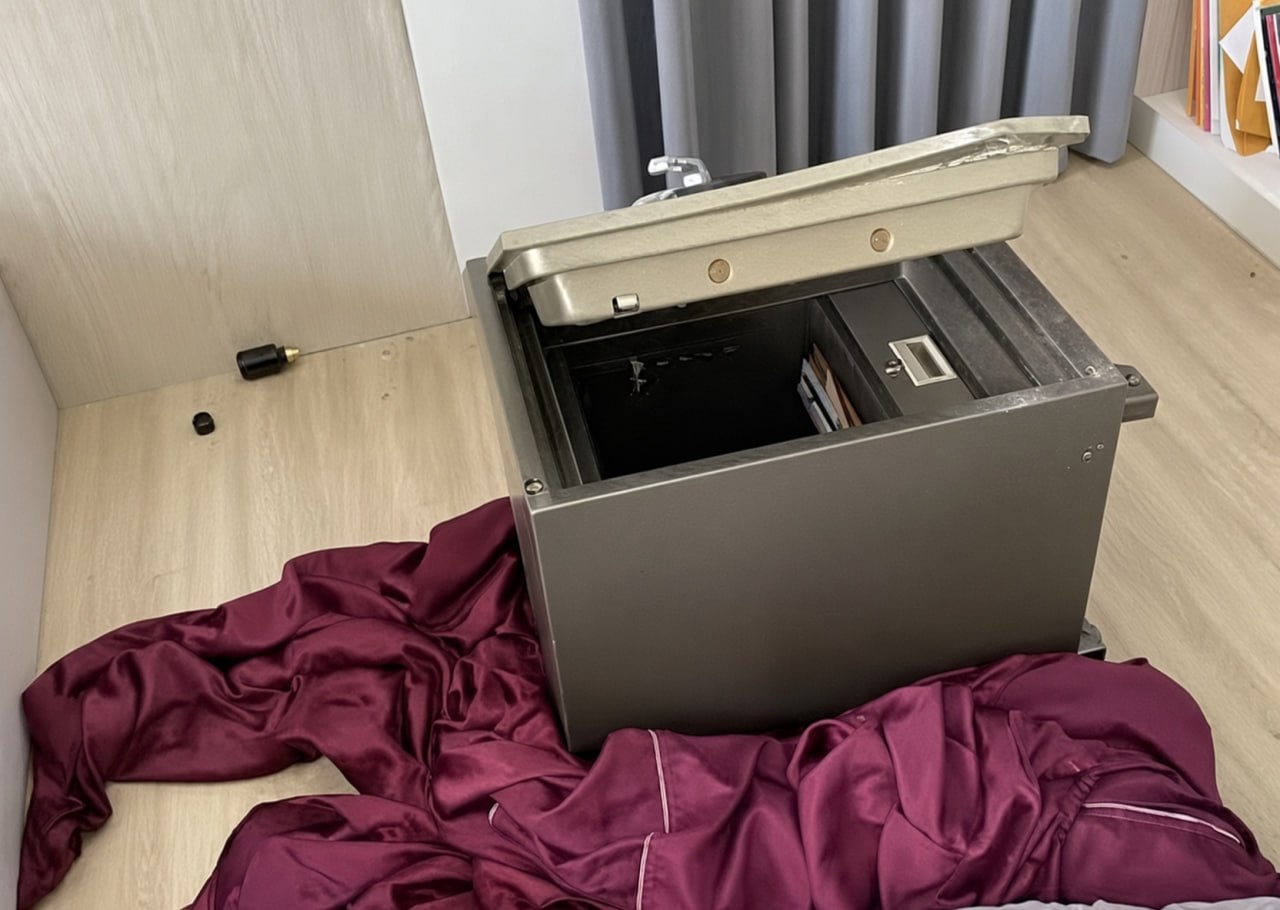 老挝万象市公安部门通报,4名中国籍嫌疑人因涉嫌多起入室盗窃保险柜案件被抓获。该团…