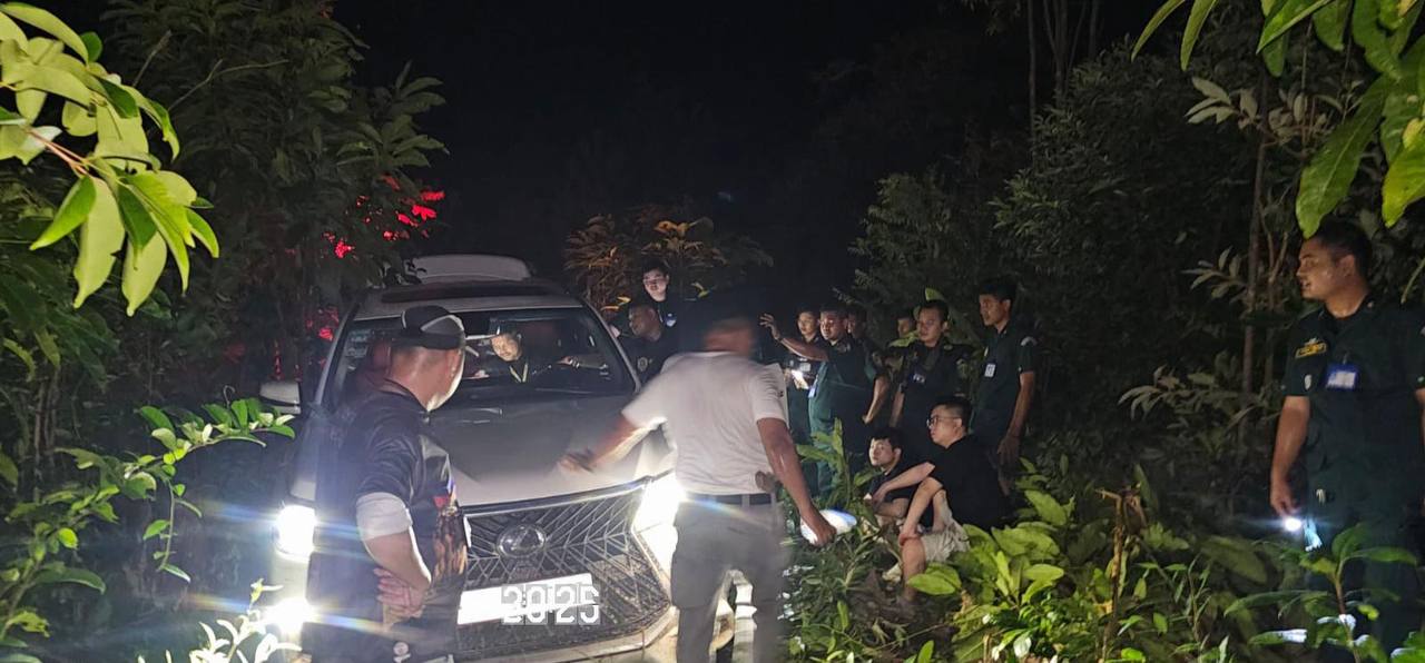 西港警察局展开执法行动,抓获两名中国籍人员,并查扣一辆豪华汽车。案件具体性质目前…