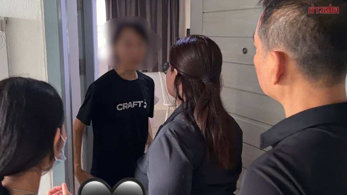 泰国移民局局长纳帕辛·普尔萨瓦特中将与调查部门负责人萨拉武特·孔亚中将联合下令，…
