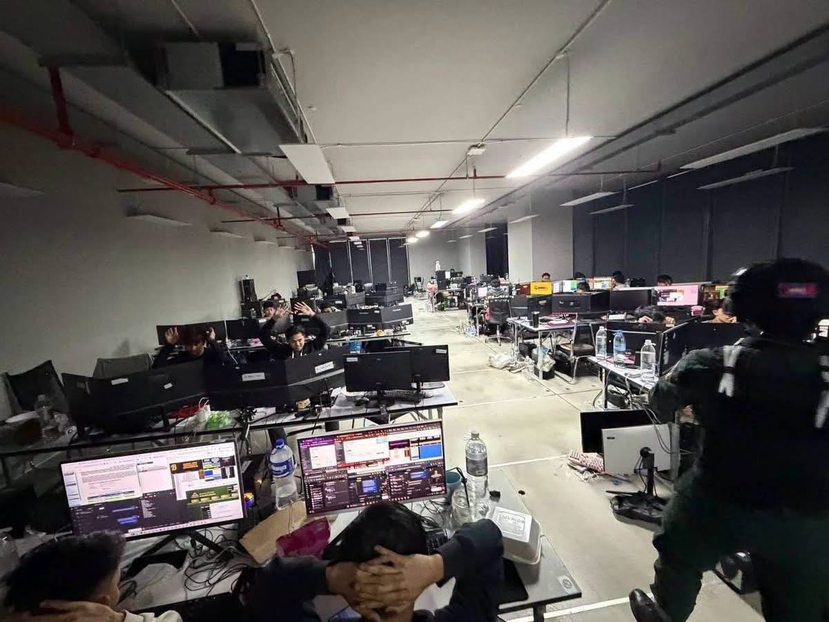波贝突查网络诈骗窝点!近600人被抓,泰国人被指为主犯