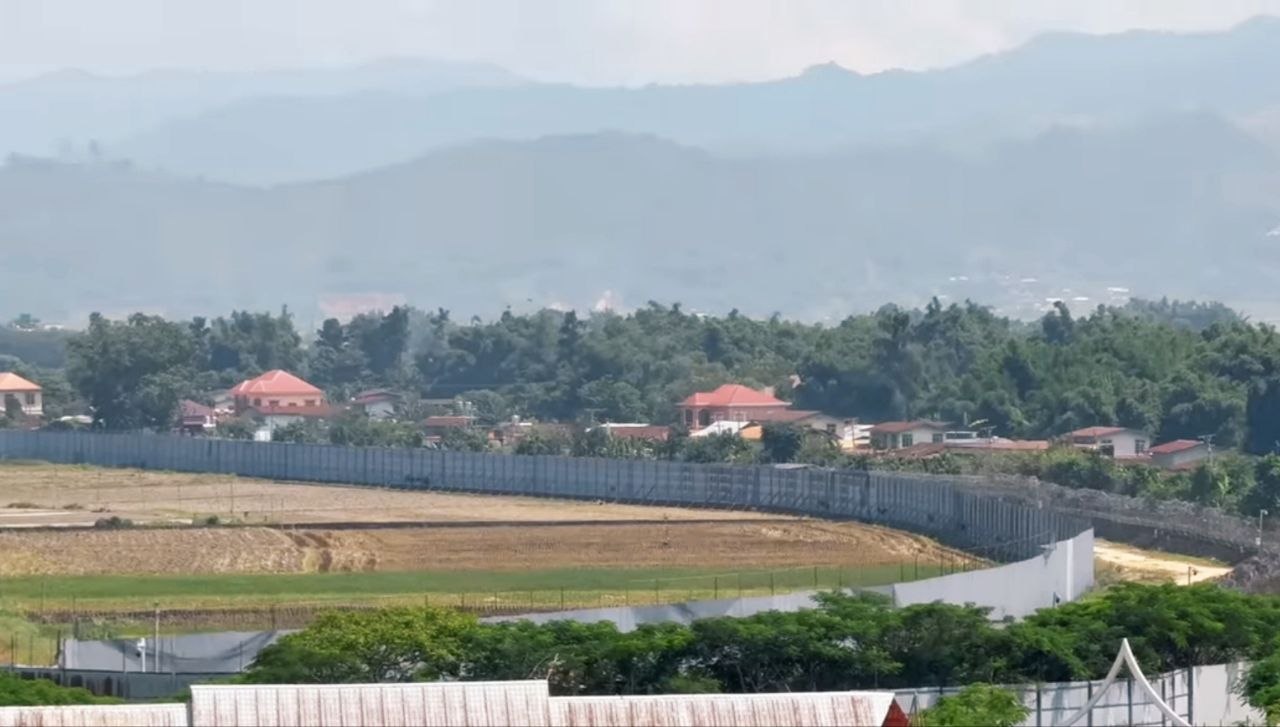 男子从缅甸老街口岸自首