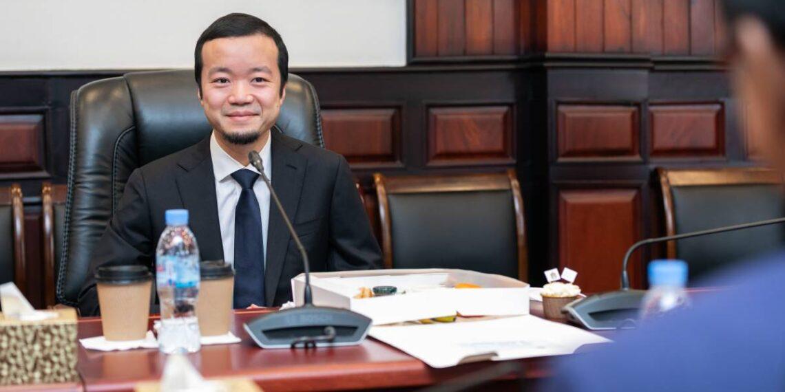 太子集团老板陈志被押解回国