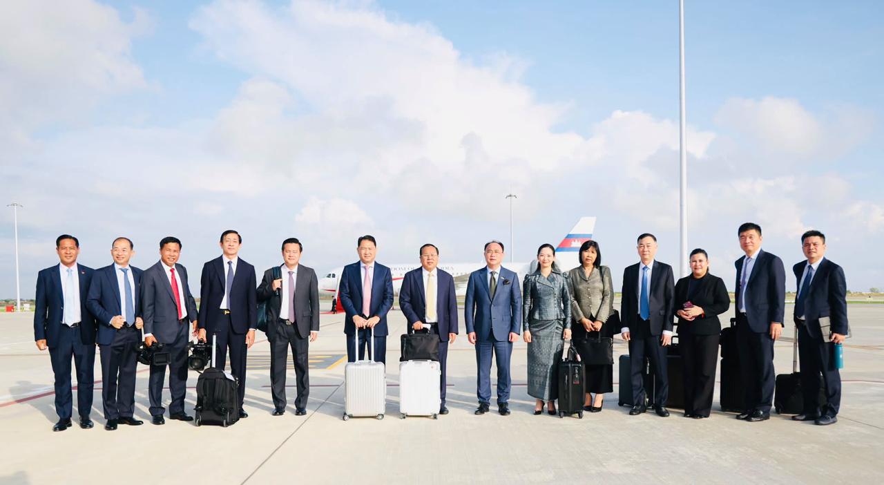 柬埔寨总理洪玛奈率团启程 出访阿塞拜疆、土耳其及哈萨克斯坦三国