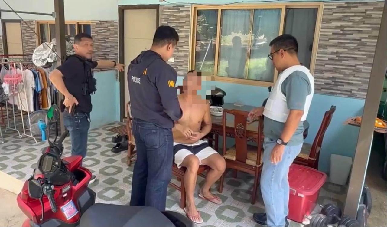 🇹🇭 藏身泰国深山老林 超期滞留1793天!中国赌诈通缉犯终被抓!