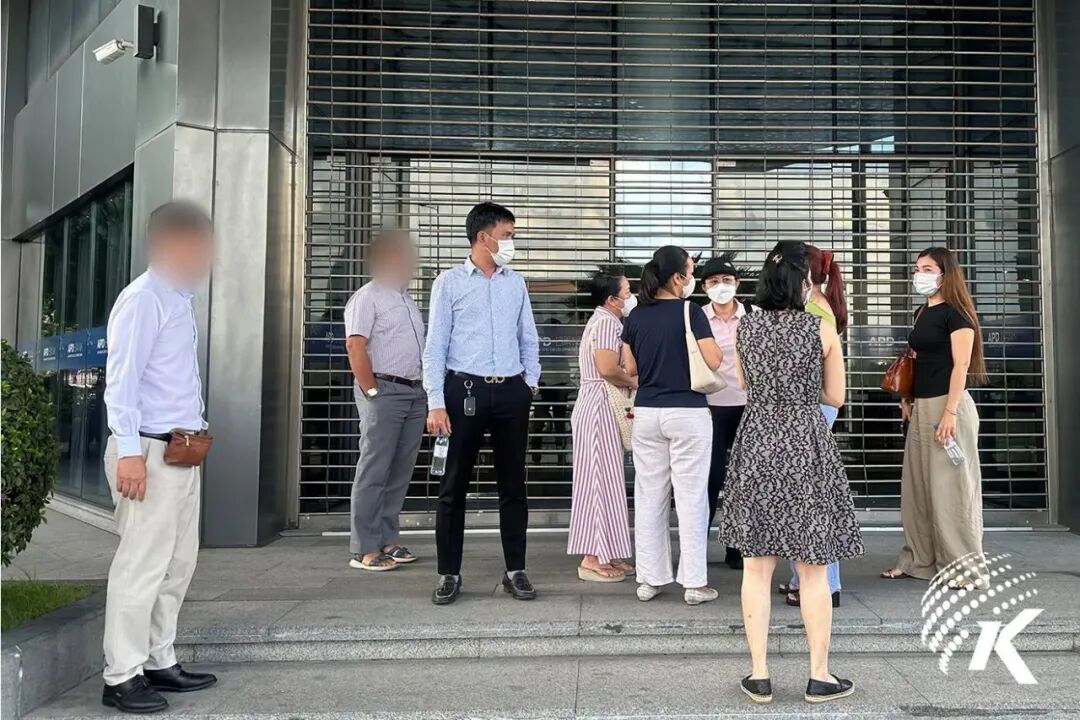 金边APD银行储户抗议提款限制，11月起三分行将关闭