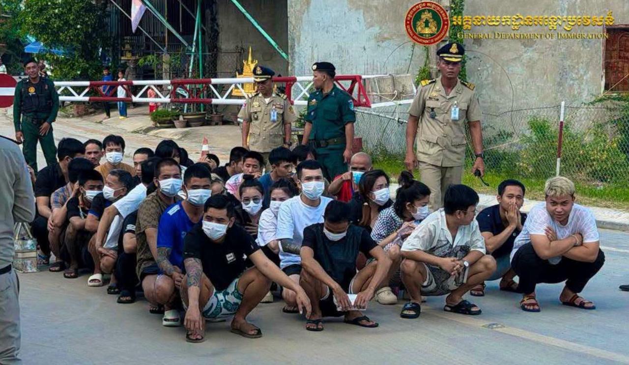 柬埔寨遣返32名涉毒非法滞留越南籍人员