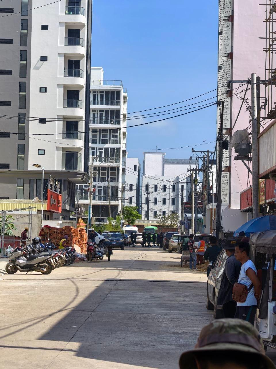 波贝市中心海发大厦旁开展大检查