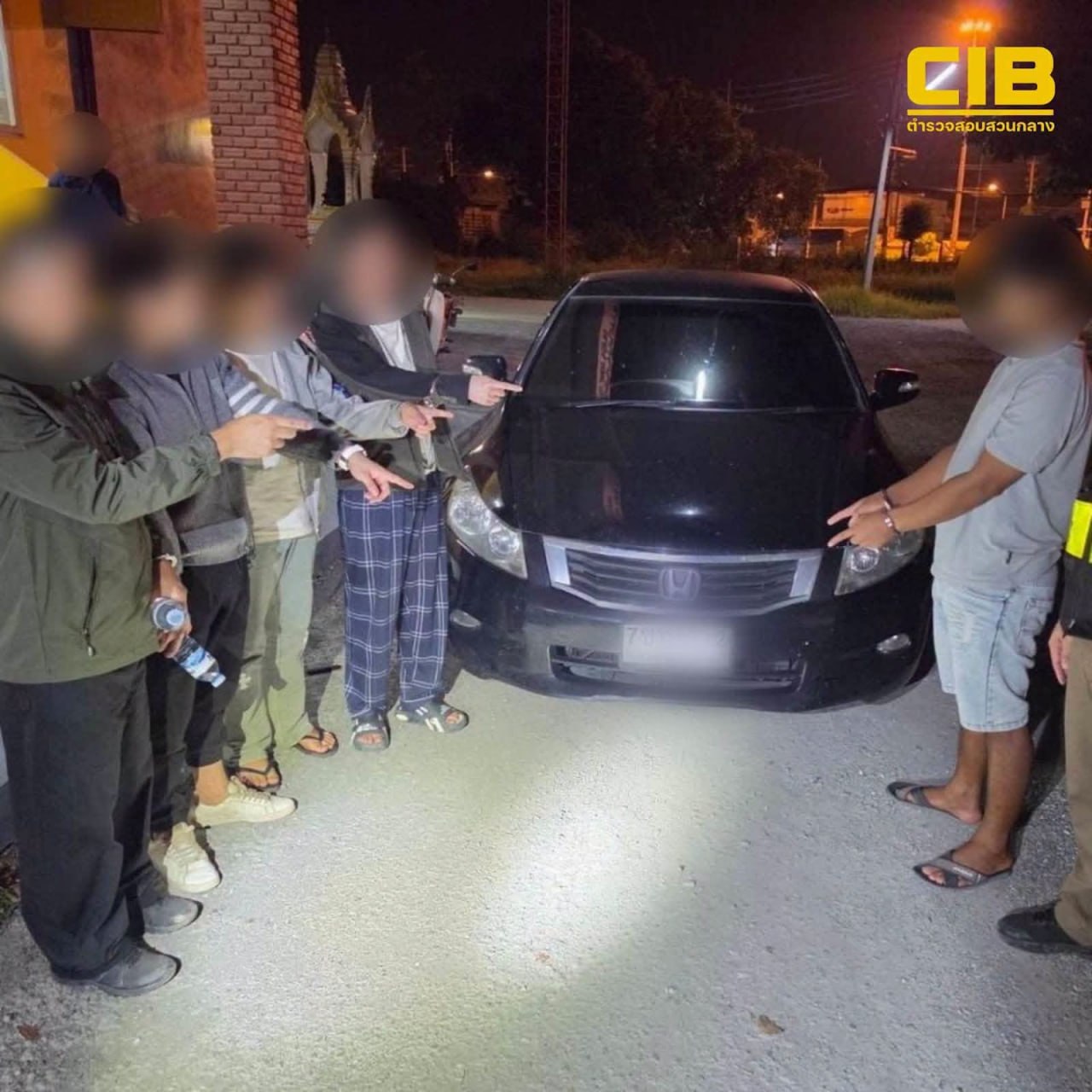 泰国警方截查轿车抓获4名中国籍人员