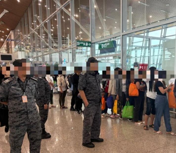 马来西亚柔佛州遣返108名外籍在押人员