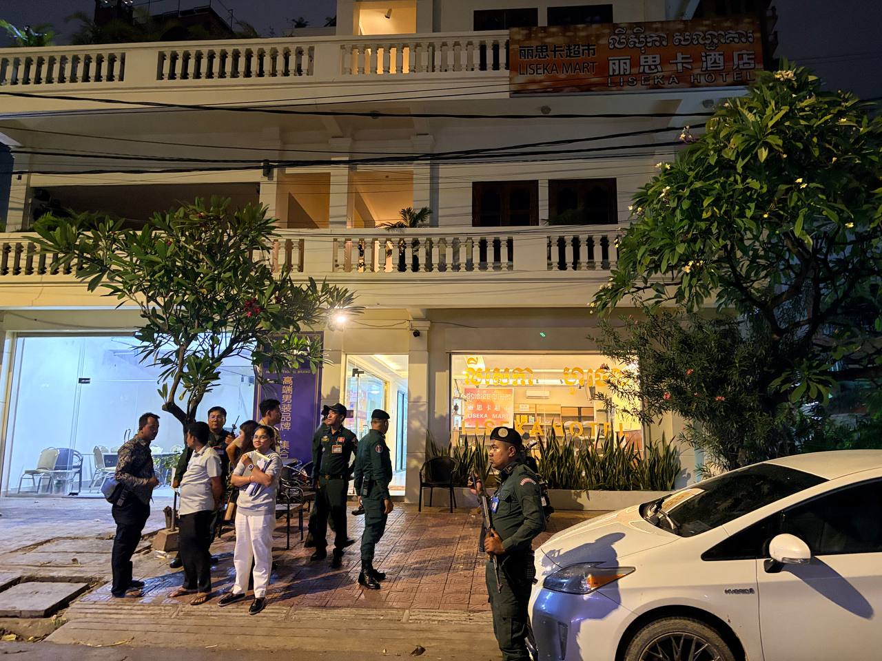 金边丽思卡酒店抓获5名打野人员