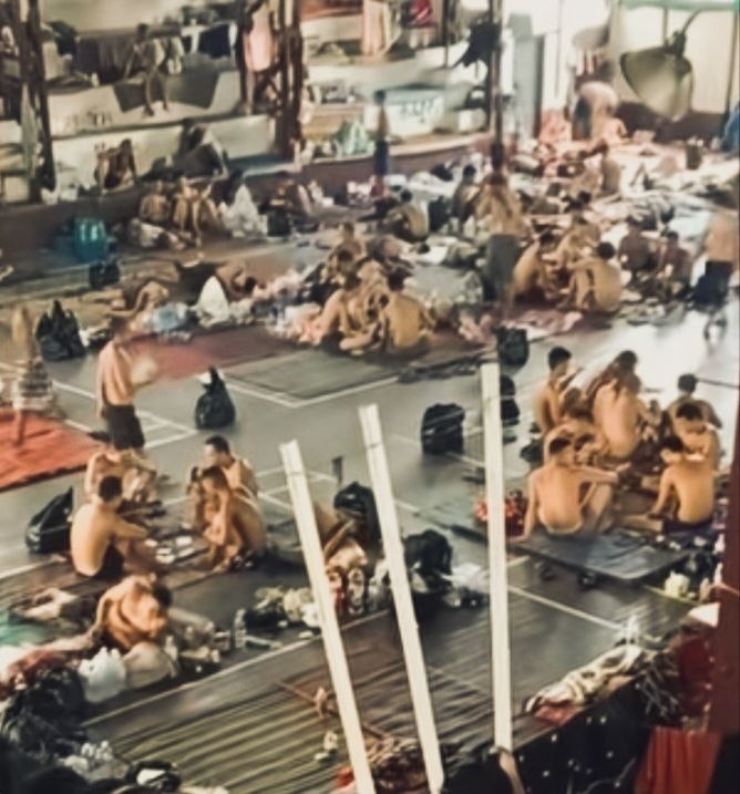 十三人被抓进妙瓦底临时拘留中心后被送回电诈公司