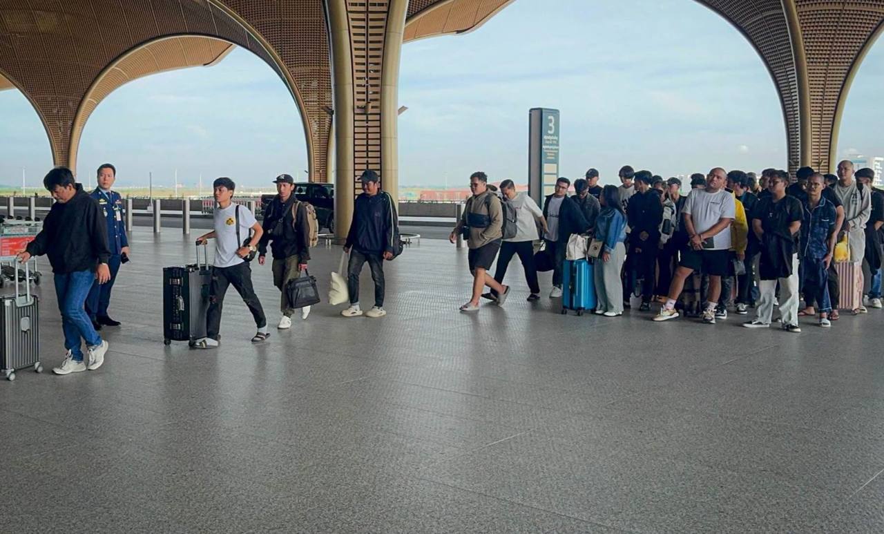 柬埔寨遣返72名涉网络诈骗印尼人